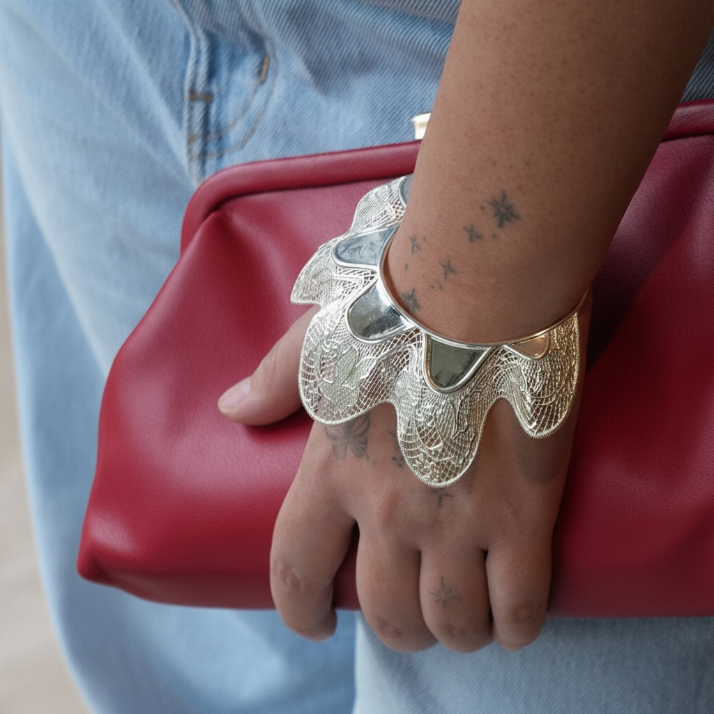 Lace Frill Silver Bangle
