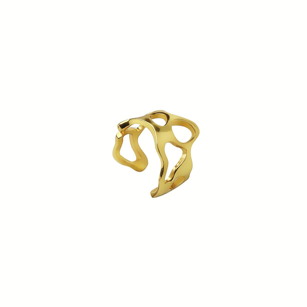 Sara Ali Khan in Molten Plain Ring - Set of 2