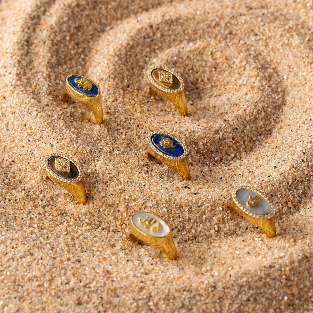 Clover Leaf Studded Signet Ring
