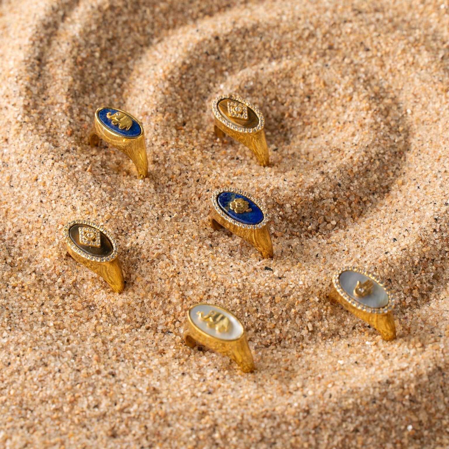 Clover Leaf Studded Signet Ring